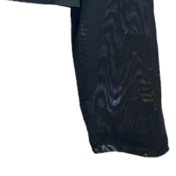 Monroe & Main Shear Bliss Crop Top - Picture 6 of 9